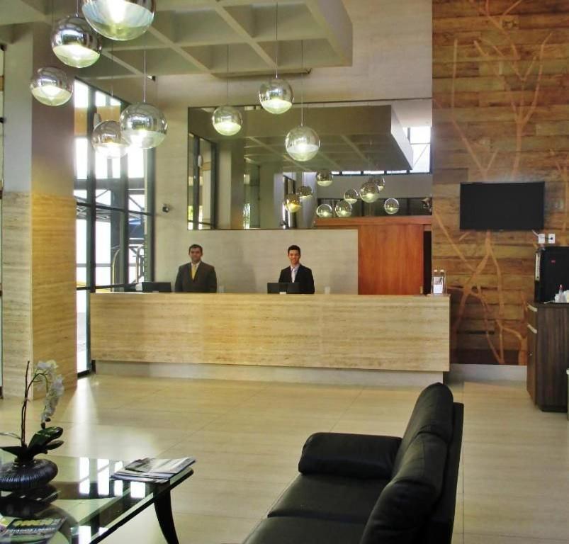 Crystal Place Apartment *