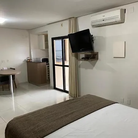 Hotel Crystal Place Goiania Exterior photo